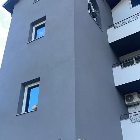 Sleep And Drive Central * サラエヴォ